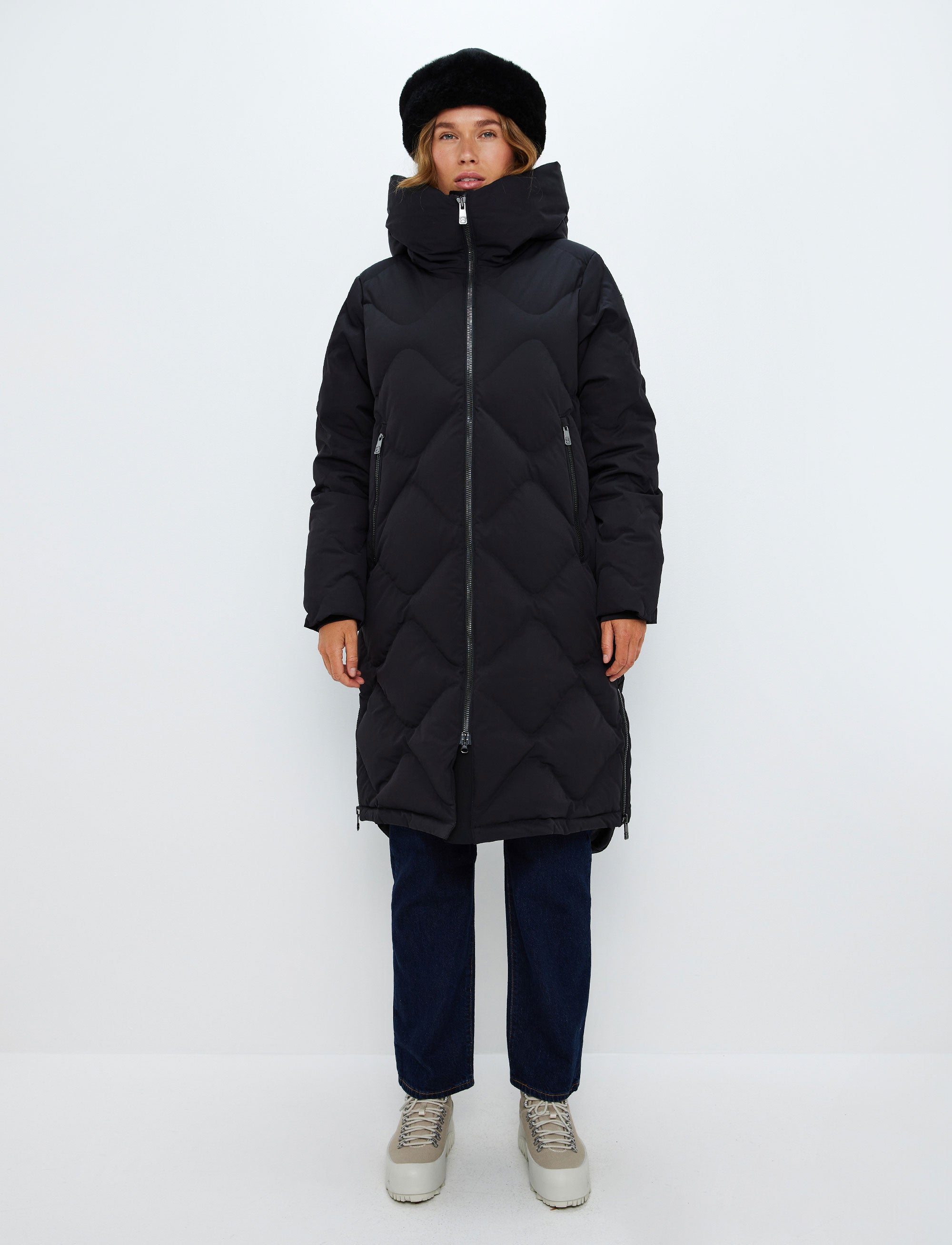 Gwen W Down Coat - Black